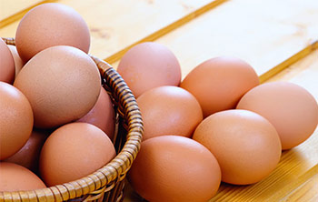 Польза и вред от куриных яиц